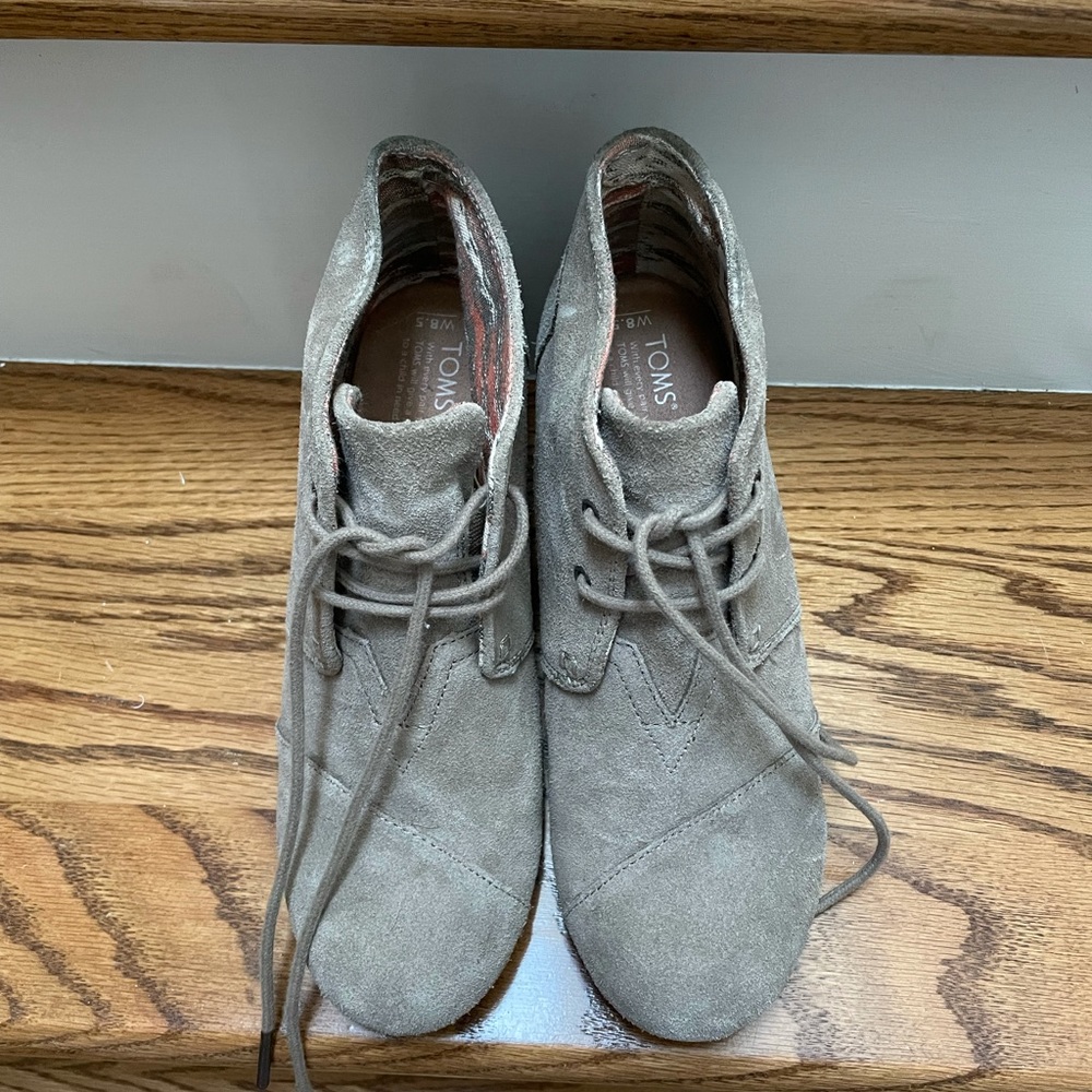 Toms wedge bootie